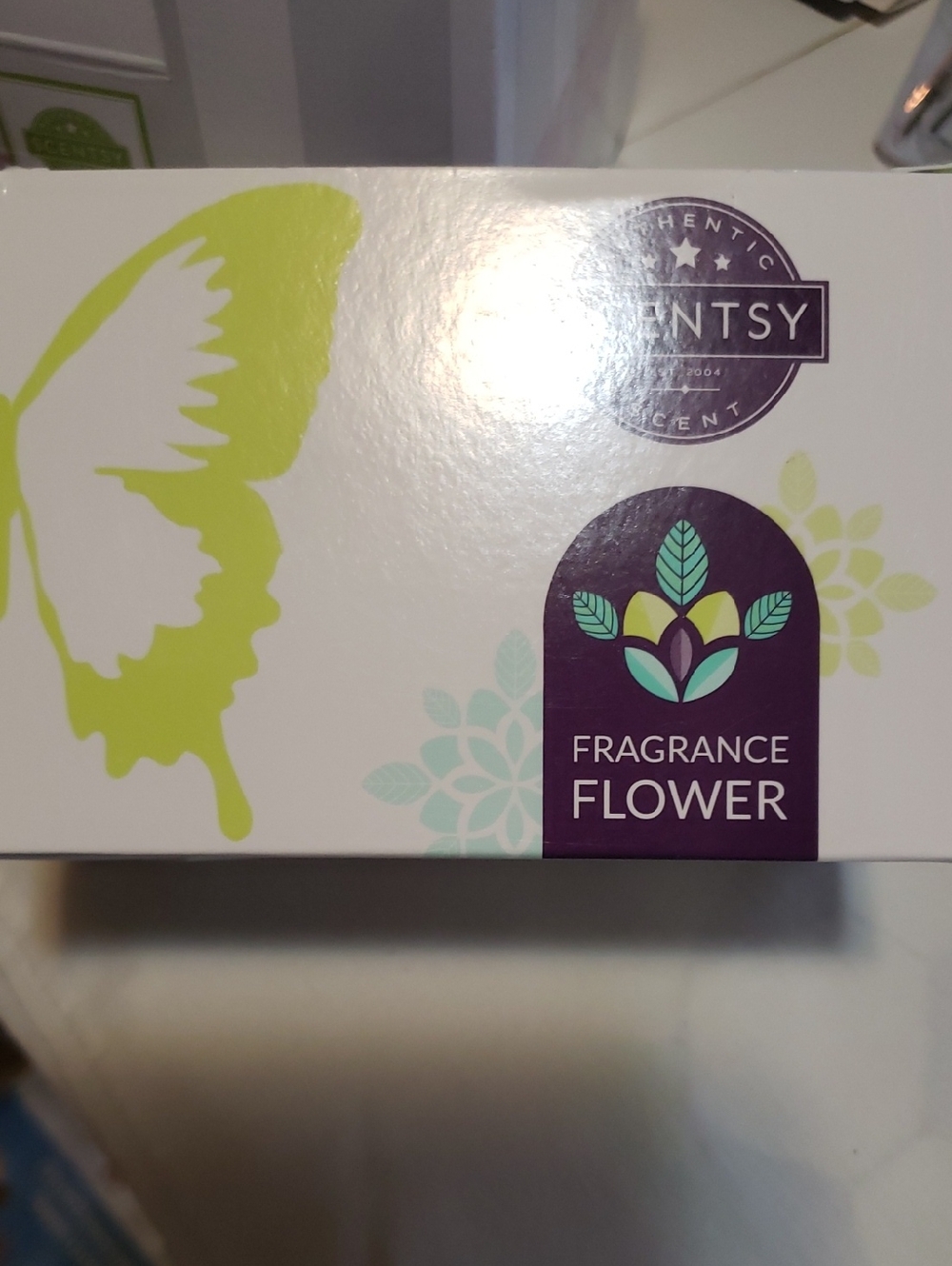 Scentsy Fragrance Flower Amazon Rain. New In Box.